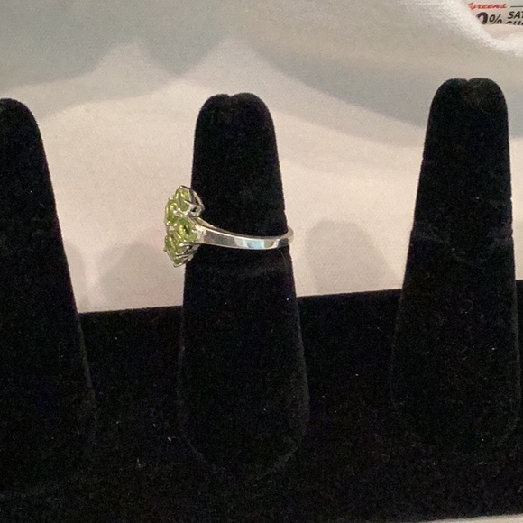 Silver Peridot Ring - Picture 2 of 6